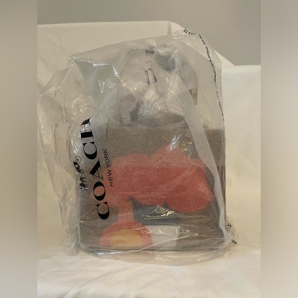 Coach X Tom Wesselmann Cashin Carry Tote 22 - Picture 11 of 11